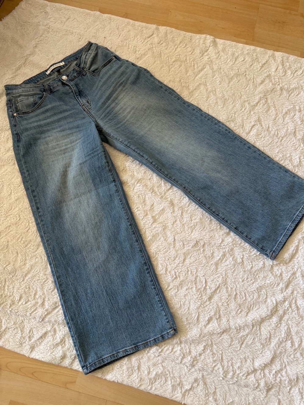 Women's Blue Wide-Leg Denim Jeans